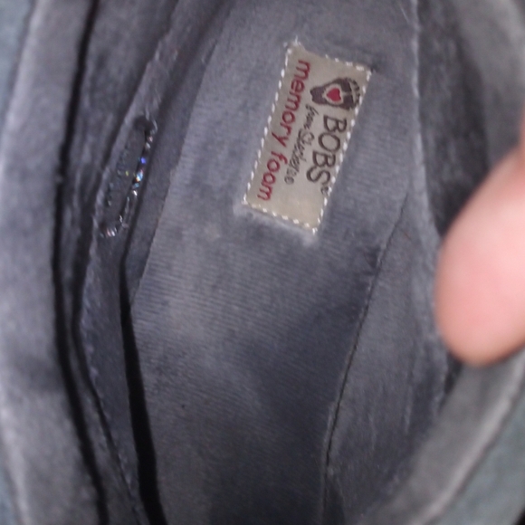 Skechers Gray and Red Lace Up Boots with Suede Finish - Picture 3 of 9